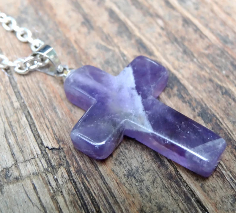 โ๏ธ100% Handmade Crystal Cross Healing Heart (๐๐ก๐๐ ๐๐ฆ๐ข๐ญ๐ก ๐๐๐ง๐๐ฆ๐๐๐)